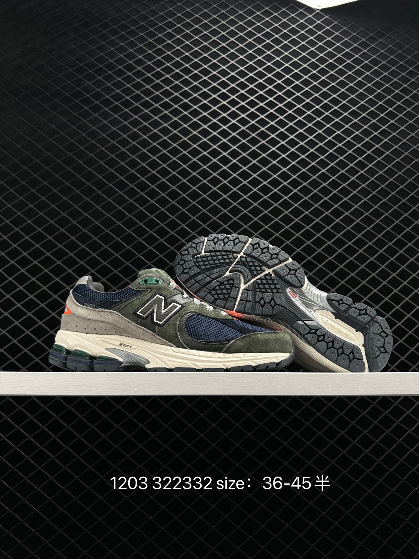 New Balance  ML2002RBA